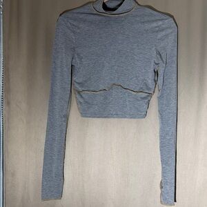 PrettyLittleThing Gray Long Sleeve Crop Top